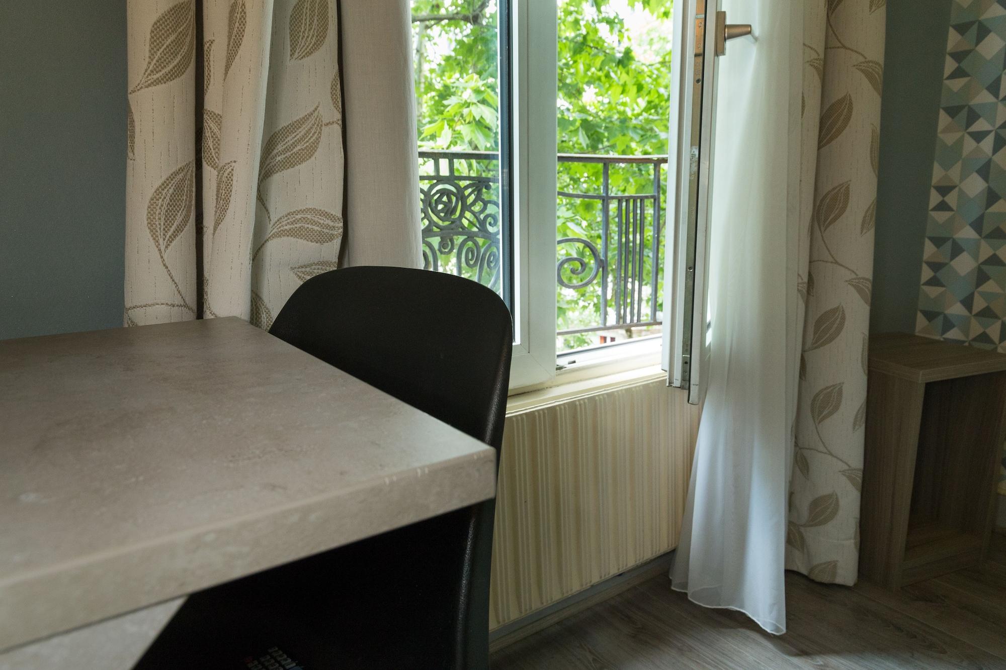 Panam Hotel Paris Gambetta- Place Gambetta-Mairie Du 20 Emme Екстер'єр фото