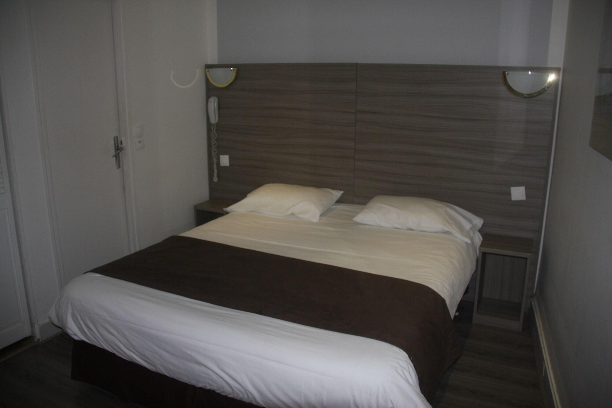 Panam Hotel Paris Gambetta- Place Gambetta-Mairie Du 20 Emme Екстер'єр фото