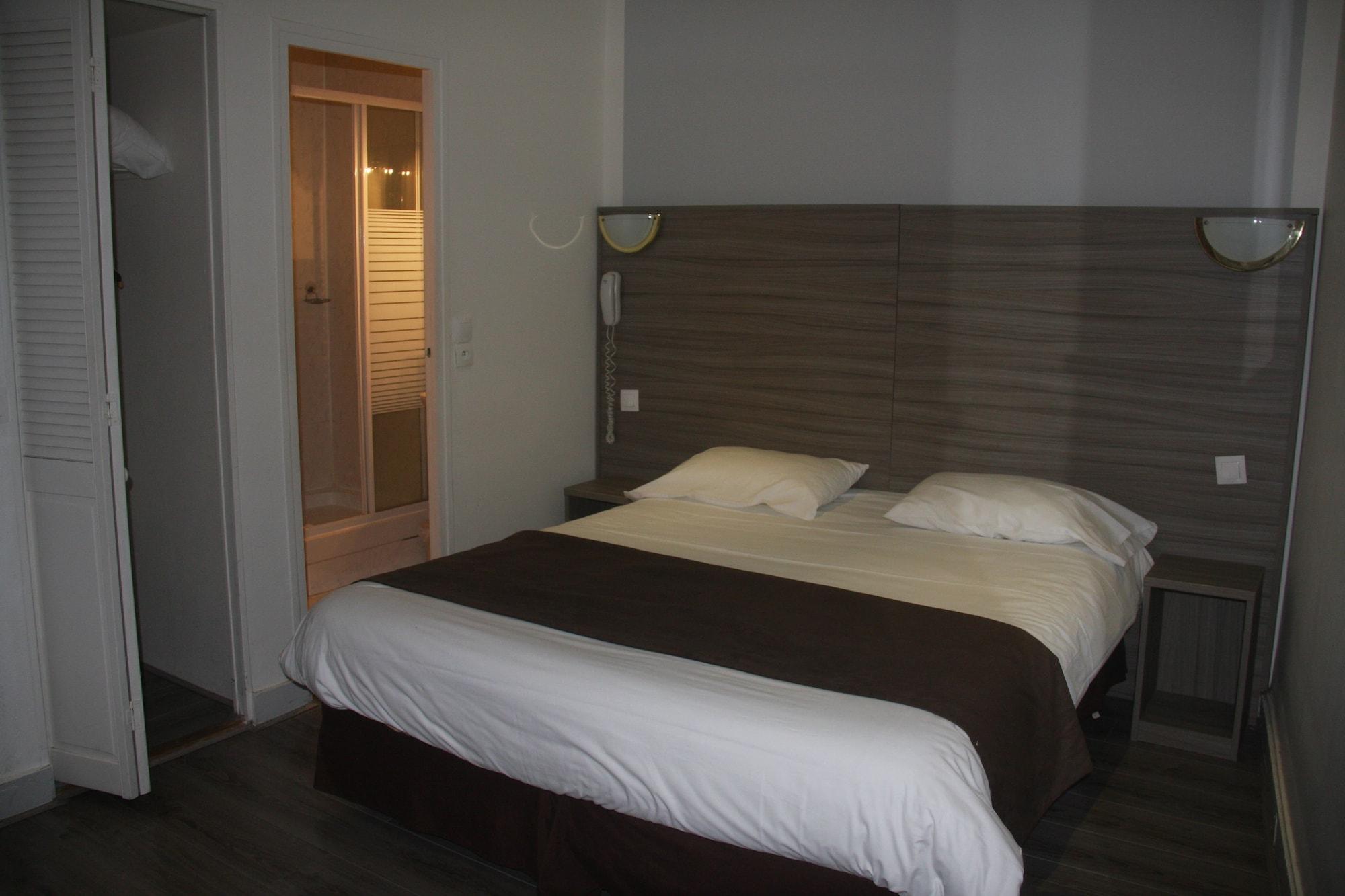 Panam Hotel Paris Gambetta- Place Gambetta-Mairie Du 20 Emme Екстер'єр фото
