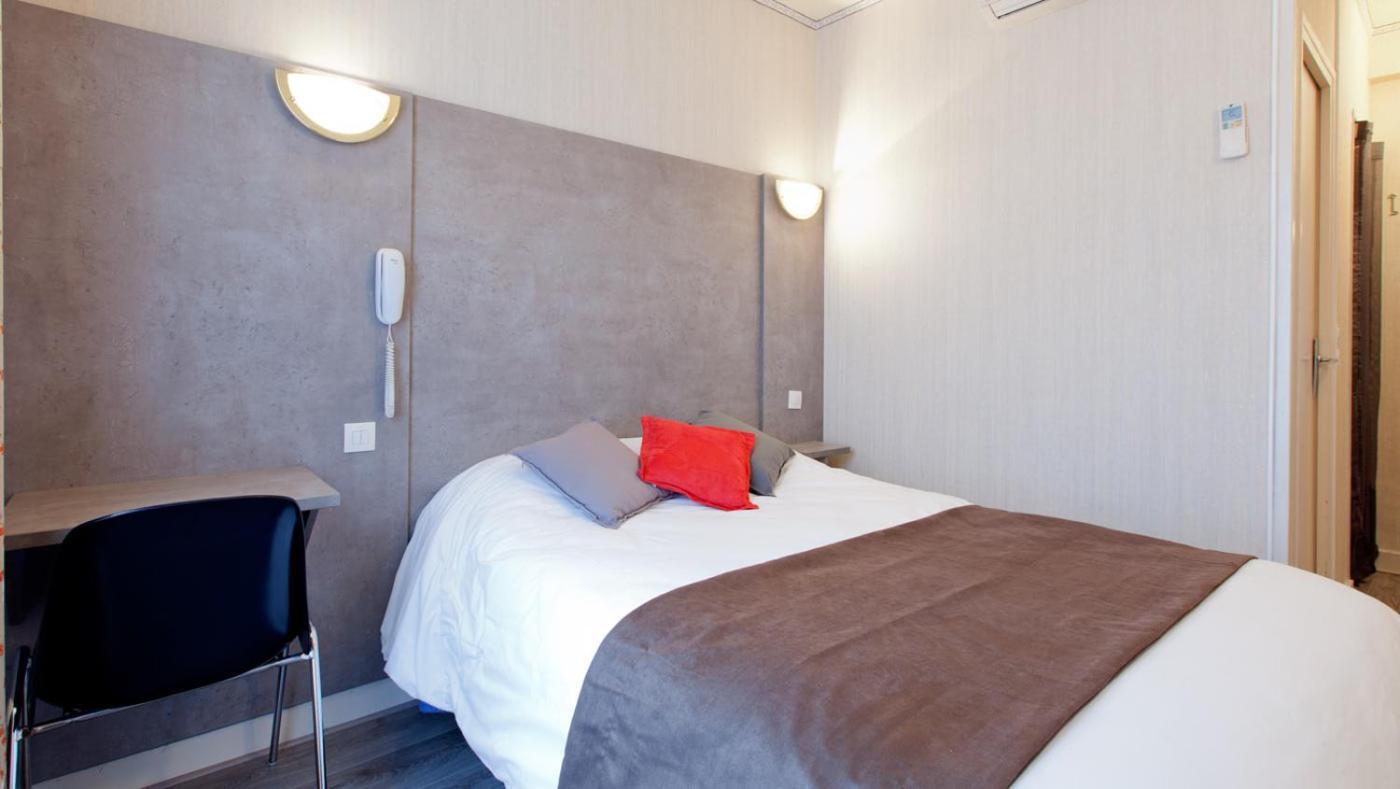 Panam Hotel Paris Gambetta- Place Gambetta-Mairie Du 20 Emme Екстер'єр фото