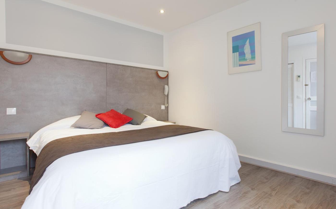 Panam Hotel Paris Gambetta- Place Gambetta-Mairie Du 20 Emme Екстер'єр фото