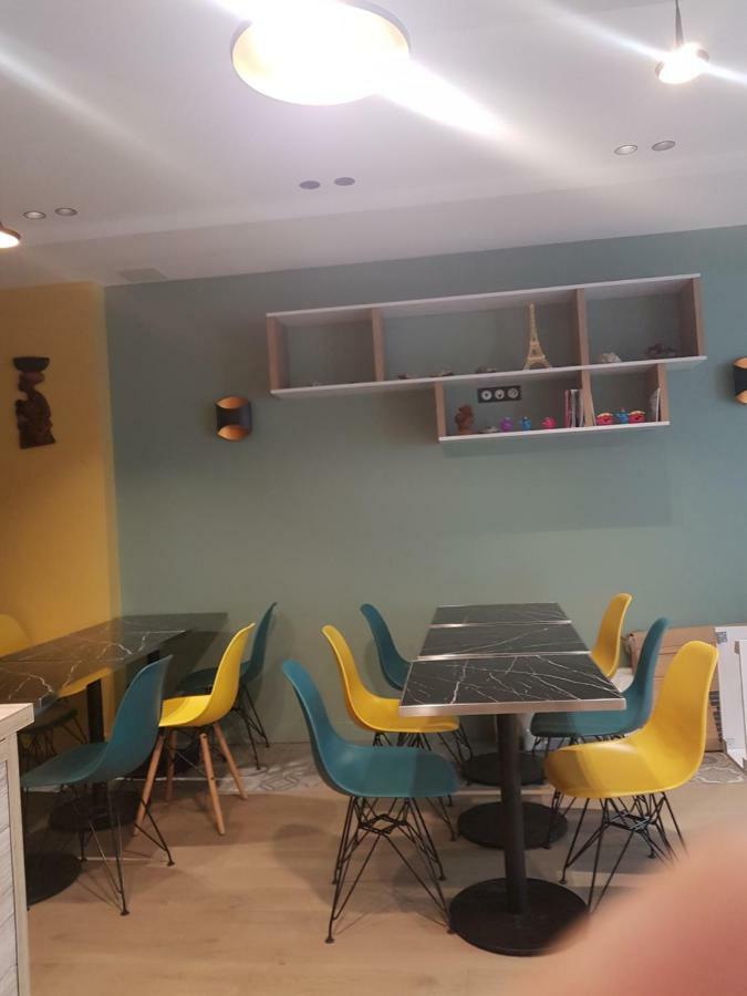 Panam Hotel Paris Gambetta- Place Gambetta-Mairie Du 20 Emme Екстер'єр фото